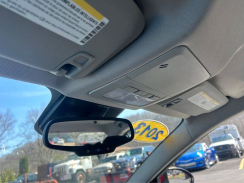 Used 2013 Chevrolet Cruze LT image 23