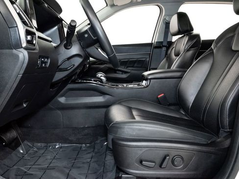 Certified 2023 Kia Sorento SX FWD image 13