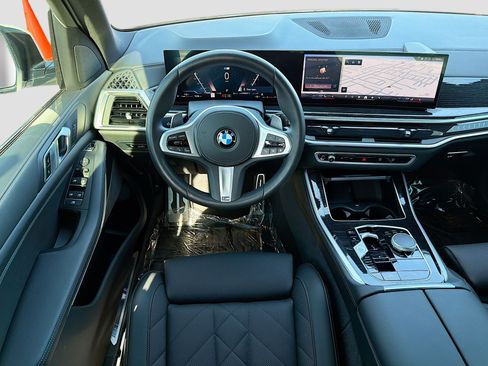 Used 2024 BMW X5 sDrive40i w/ M Sport Package image 16