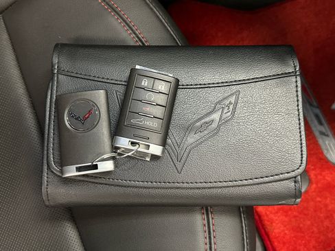 Used 2016 Chevrolet Corvette Z06 w/ 3LZ Preferred Equipment Group image 33