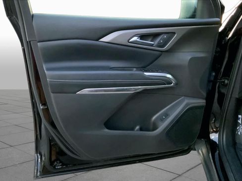 Used 2026 Chevrolet Traverse LT AWD/4WD image 21