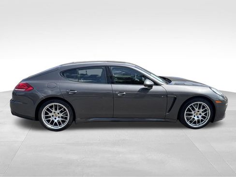 Used 2016 Porsche Panamera 4 AWD/4WD image 8