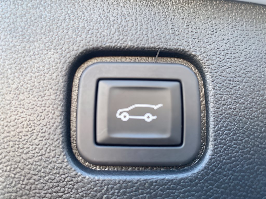 Used 2024 Chevrolet Blazer EV LT AWD/4WD image 36