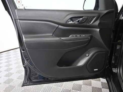 Used 2019 GMC Acadia SLT image 20