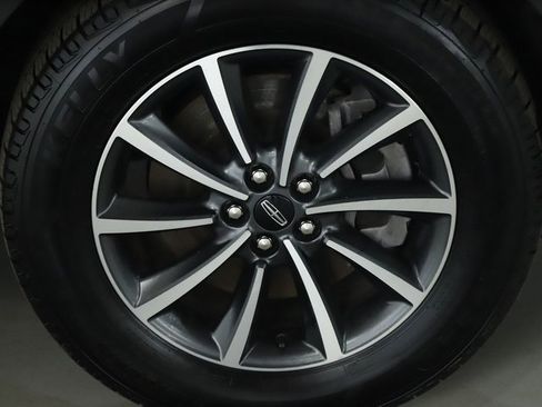 Used 2021 Lincoln Nautilus AWD image 10