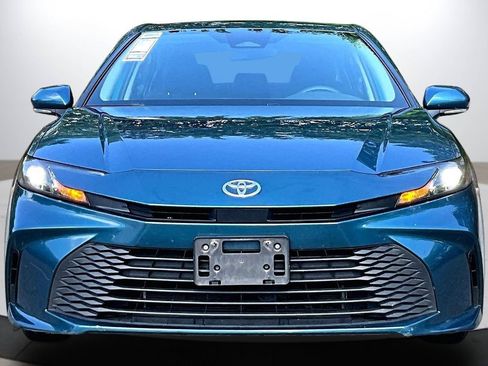Used 2025 Toyota Camry LE FWD image 3