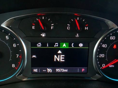 Used 2023 Chevrolet Traverse LT FWD image 37