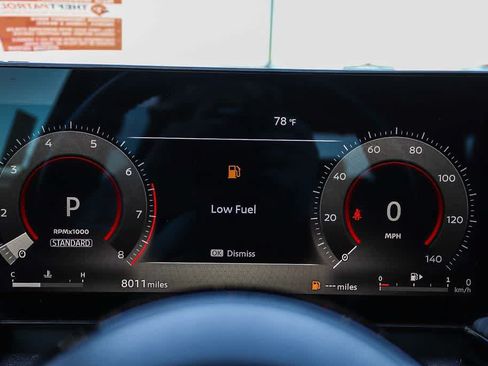 Used 2025 Nissan Kicks SR FWD image 24