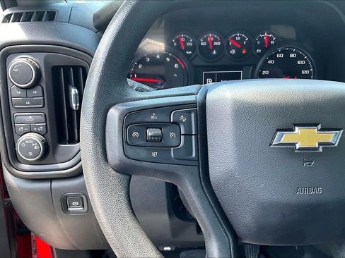 Used 2024 Chevrolet Silverado 2500 Custom w/ Custom Convenience Package AWD/4WD image 18