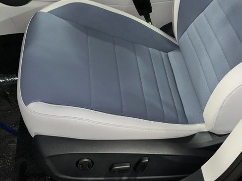 New 2025 Volkswagen Jetta SE image 20