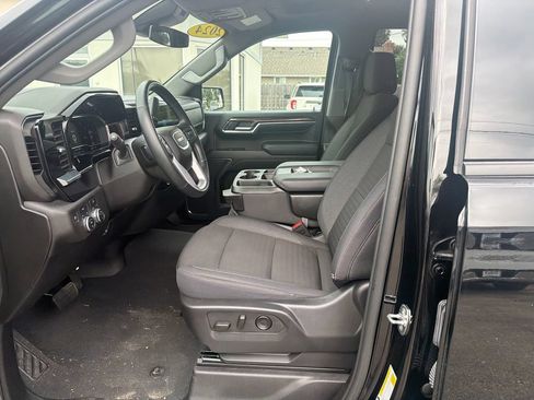 Used 2024 GMC Sierra 1500 Elevation AWD/4WD image 11