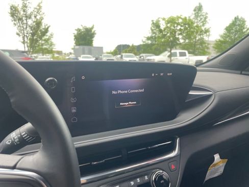 Used 2025 Buick Envista Preferred w/ Convenience I Package FWD image 16