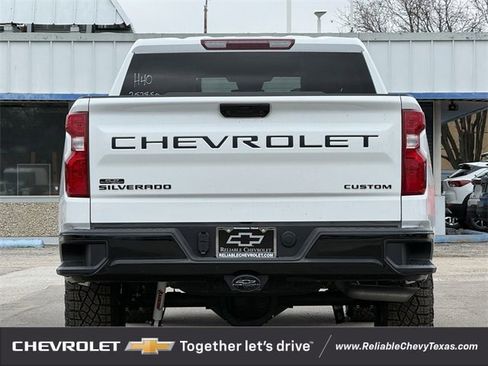 New 2026 Chevrolet Silverado 1500 Custom Trail Boss w/ LPO, Dark Essentials Package image 7