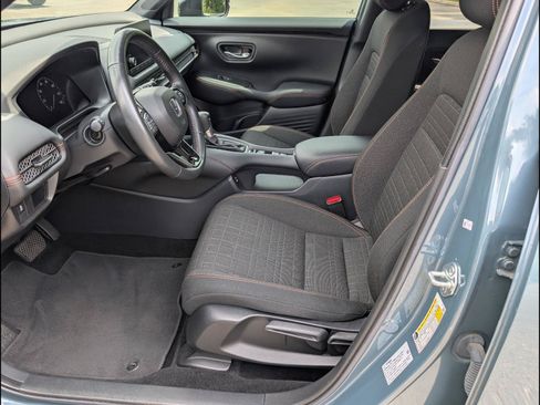 Certified 2025 Honda HR-V Sport image 14