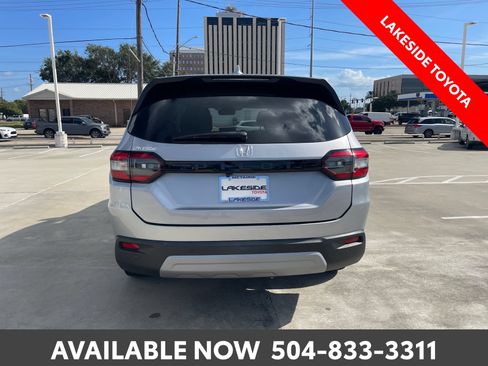 Used 2023 Honda Pilot EX-L image 4