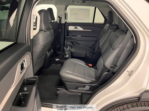 New 2026 Ford Explorer Active w/ Active Comfort Package RWD image 27