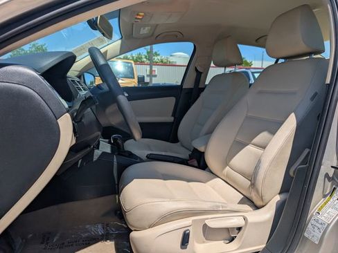 Used 2014 Volkswagen Jetta SE FWD image 7