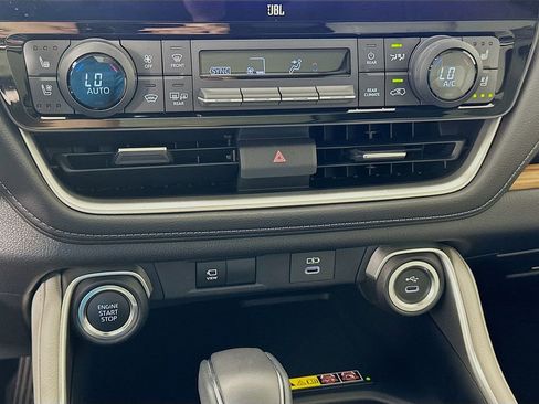 Certified 2026 Toyota Grand Highlander FWD image 16