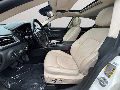 Used 2021 Maserati Ghibli S RWD image 2
