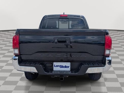 Used 2022 Toyota Tacoma SR5 RWD image 4
