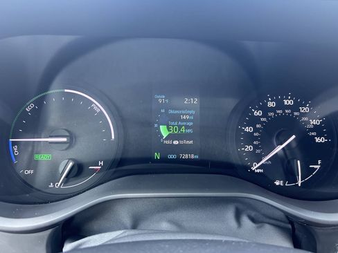Used 2023 Toyota Sienna XLE FWD image 26