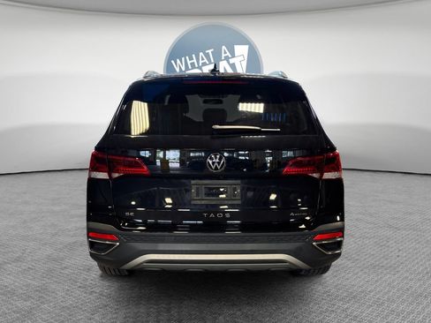 Used 2022 Volkswagen Taos SE AWD/4WD image 5