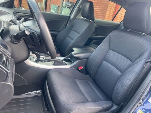 Used 2014 Honda Accord Sport image 16