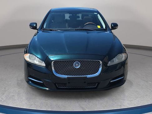 Used 2013 Jaguar XJ image 2