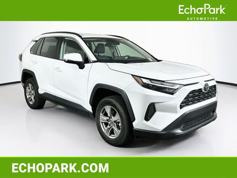 Used 2025 Toyota RAV4 XLE FWD image 1