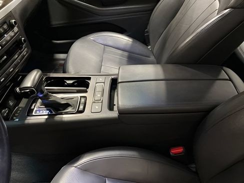 Used 2019 Genesis G80 3.8 AWD/4WD image 17