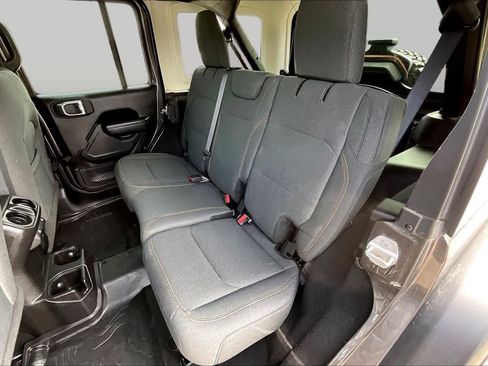 Used 2025 Jeep Wrangler Unlimited Sport AWD/4WD image 20