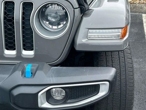 Used 2023 Jeep Wrangler Unlimited Sahara AWD/4WD image 6