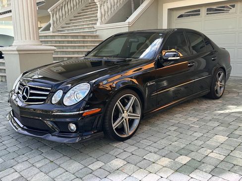 Used 2008 Mercedes-Benz E 63 AMG Sedan image 27