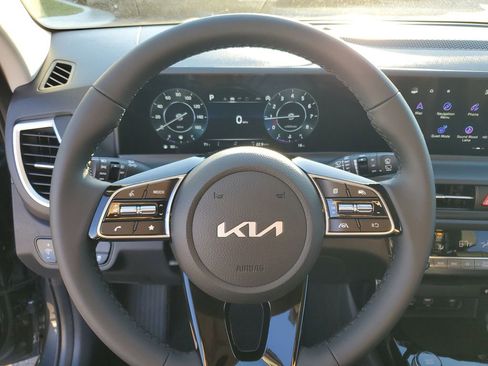 New 2026 Kia Seltos EX w/ EX Sunroof Package image 11