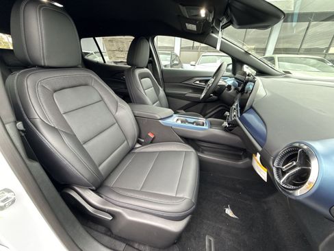 New 2026 Chevrolet Equinox EV LT image 26