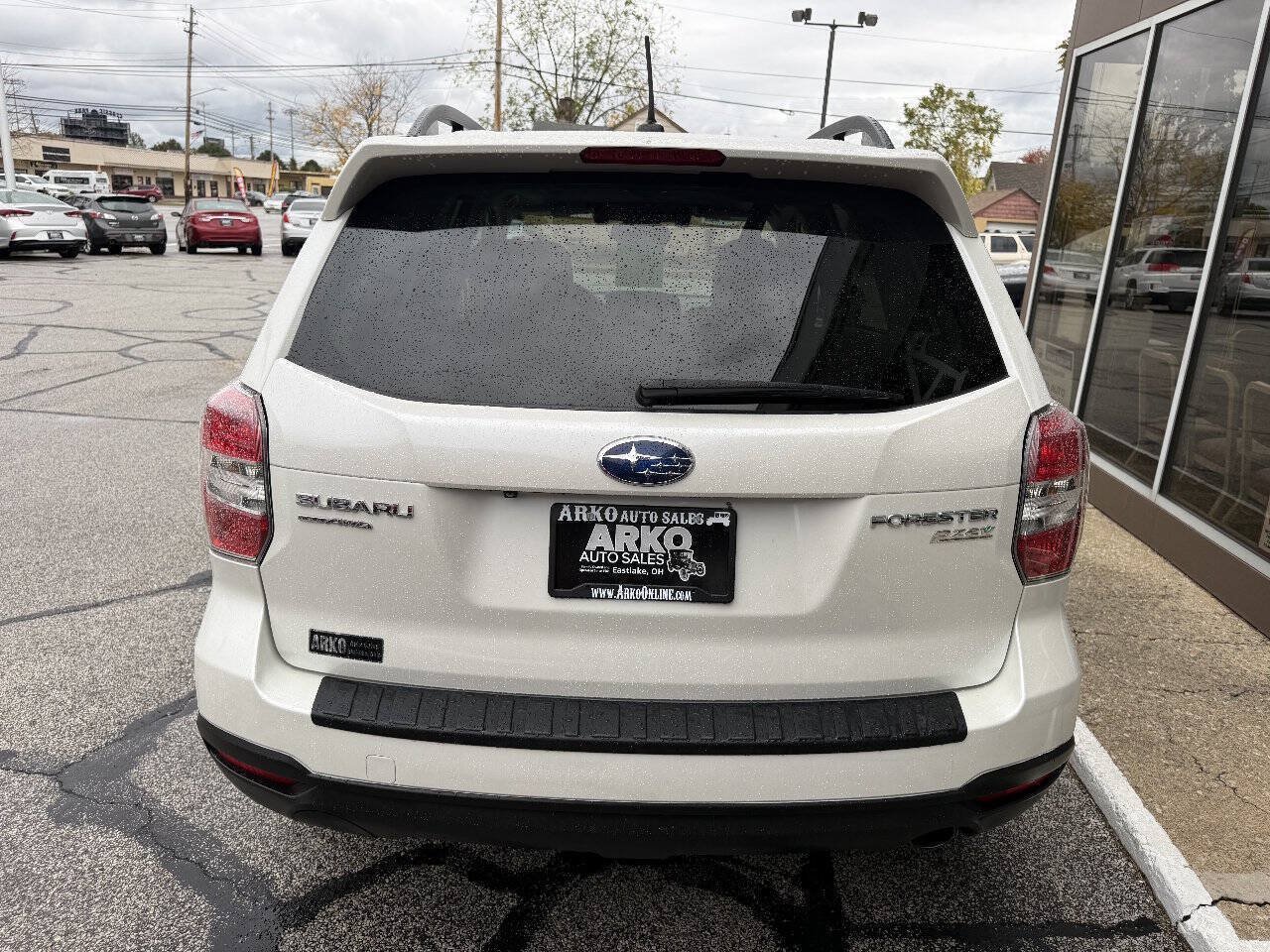 Used 2014 Subaru Forester 2.5i Touring AWD/4WD image 8