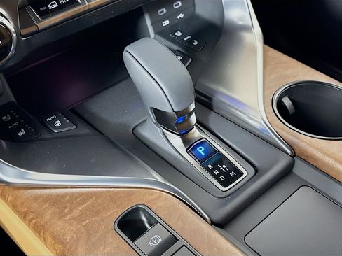 New 2026 Lexus LX 700h Luxury image 15