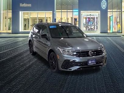 Certified 2022 Volkswagen Tiguan SE R-Line