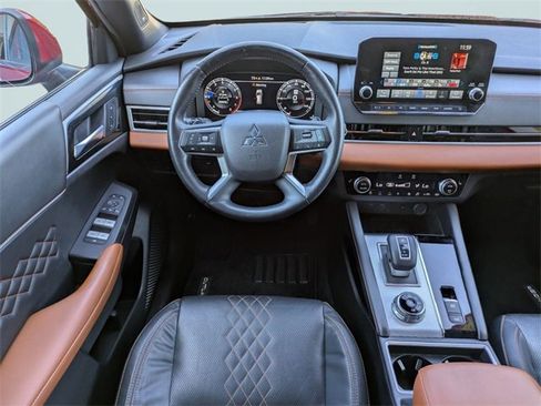 Used 2022 Mitsubishi Outlander SEL image 19