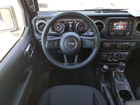 Used 2020 Jeep Wrangler Unlimited Sport S AWD/4WD image 16