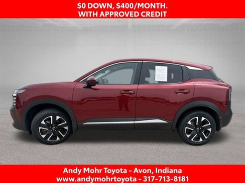 Used 2025 Nissan Kicks SV AWD/4WD image 5