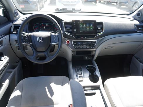 Used 2021 Honda Pilot EX image 2
