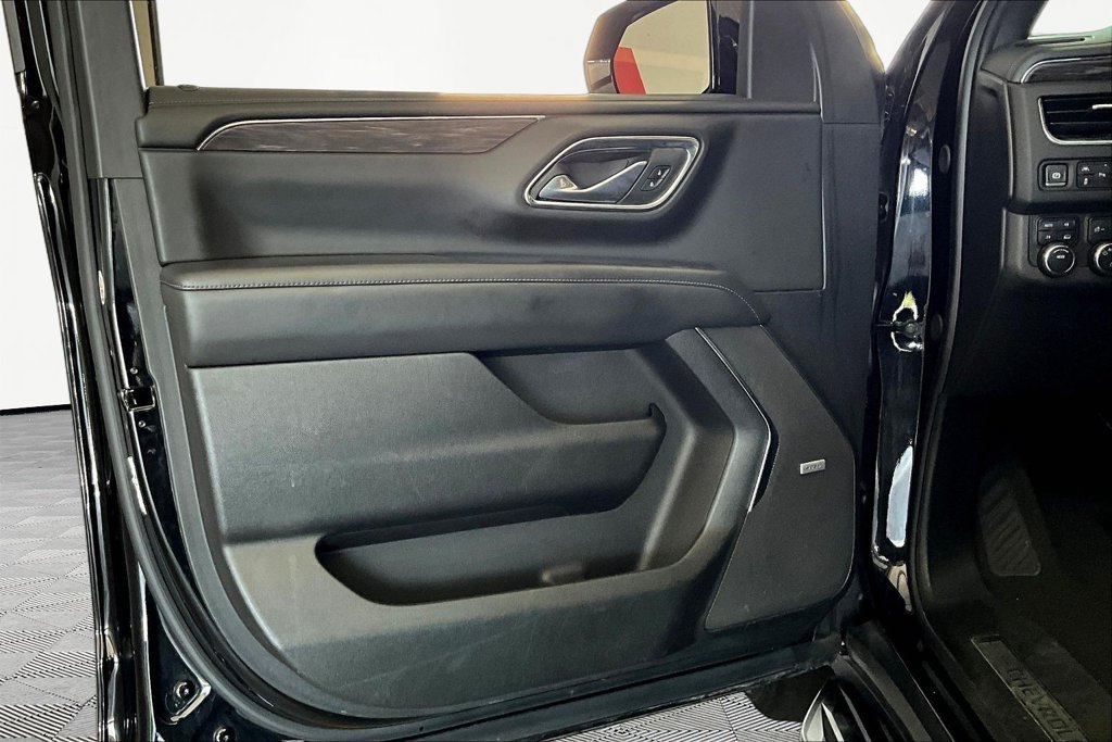 Used 2024 Chevrolet Tahoe LT AWD/4WD image 20