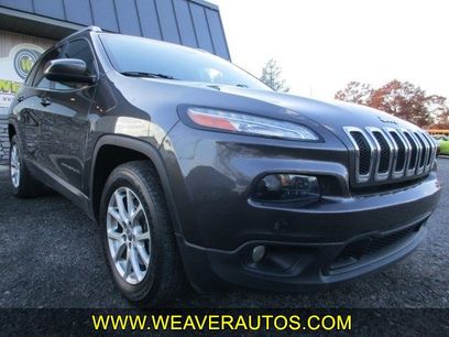 Used 2017 Jeep Cherokee Latitude w/ Comfort/Convenience Group