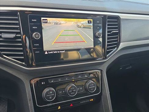 Used 2021 Volkswagen Atlas Cross Sport SEL image 11