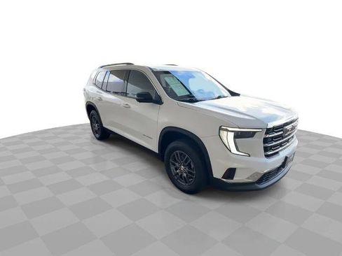 Certified 2025 GMC Acadia Elevation FWD image 2