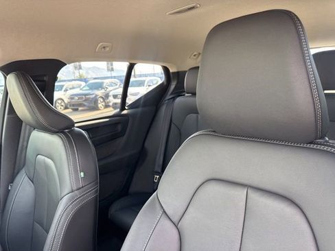 New 2026 Volvo XC40 B5 Core AWD/4WD image 16
