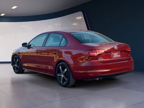 Used 2016 Volkswagen Jetta S image 3