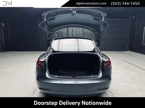 Used 2018 Tesla Model 3 Long Range RWD image 39