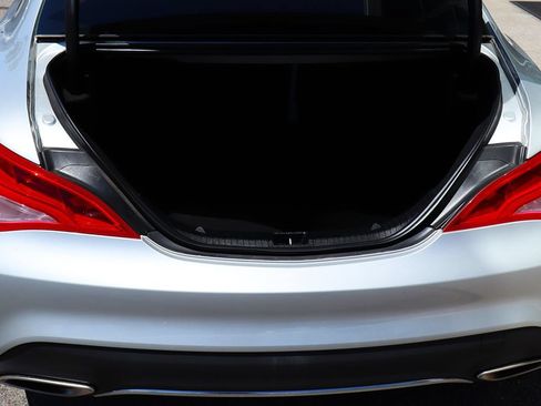 Used 2018 Mercedes-Benz CLA 250 image 26